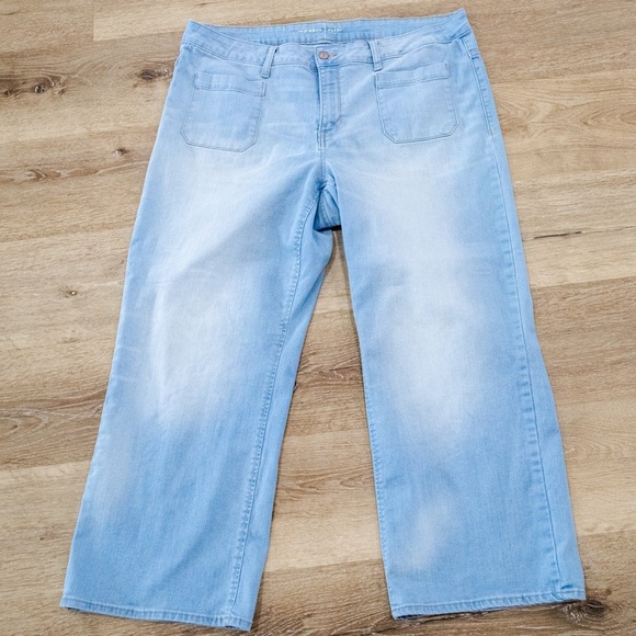 Light Blue Women's Old Navy Flair Size 18 Jeans - Picture 3 of 7